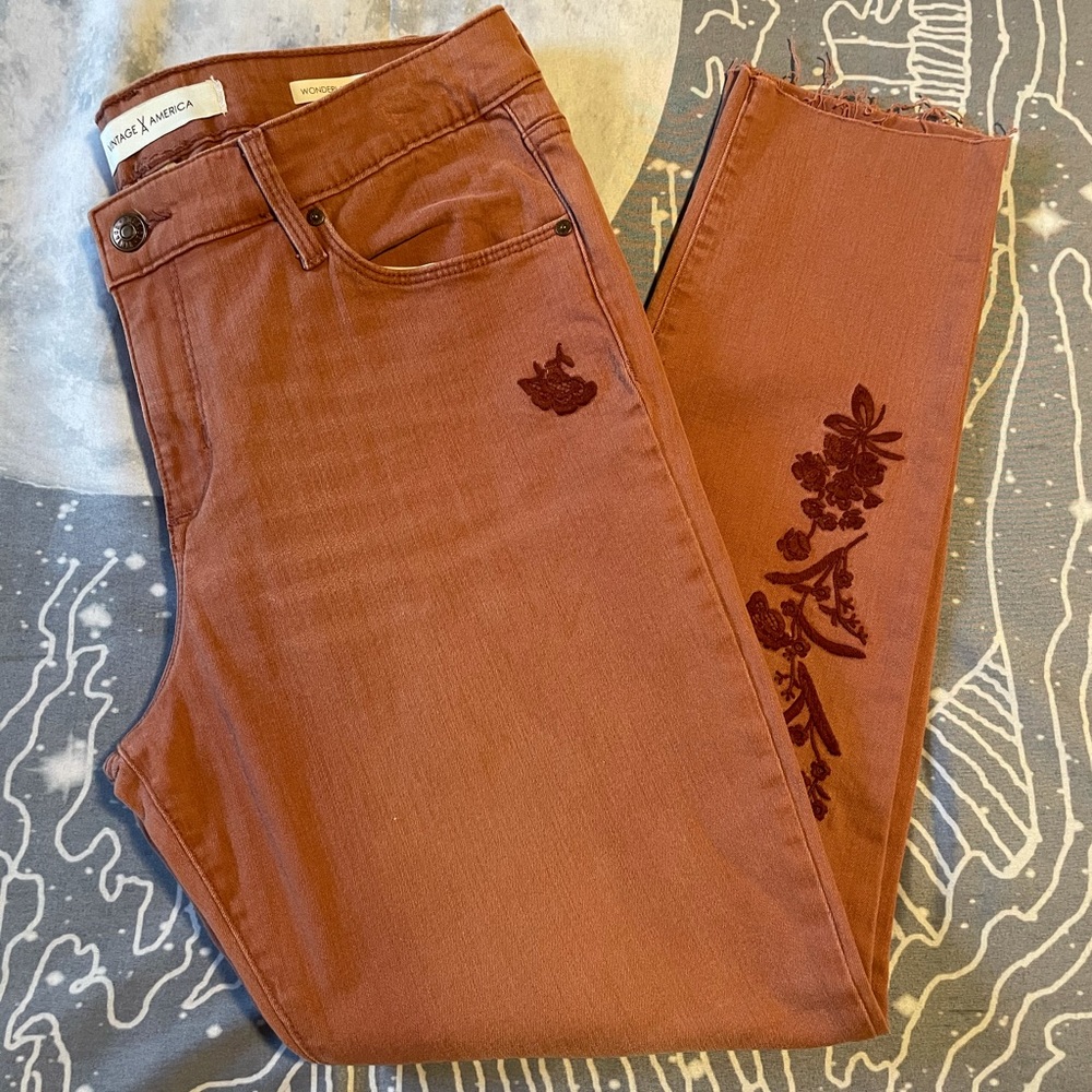 Mauve Embroidered Stretch Ankle Jeans